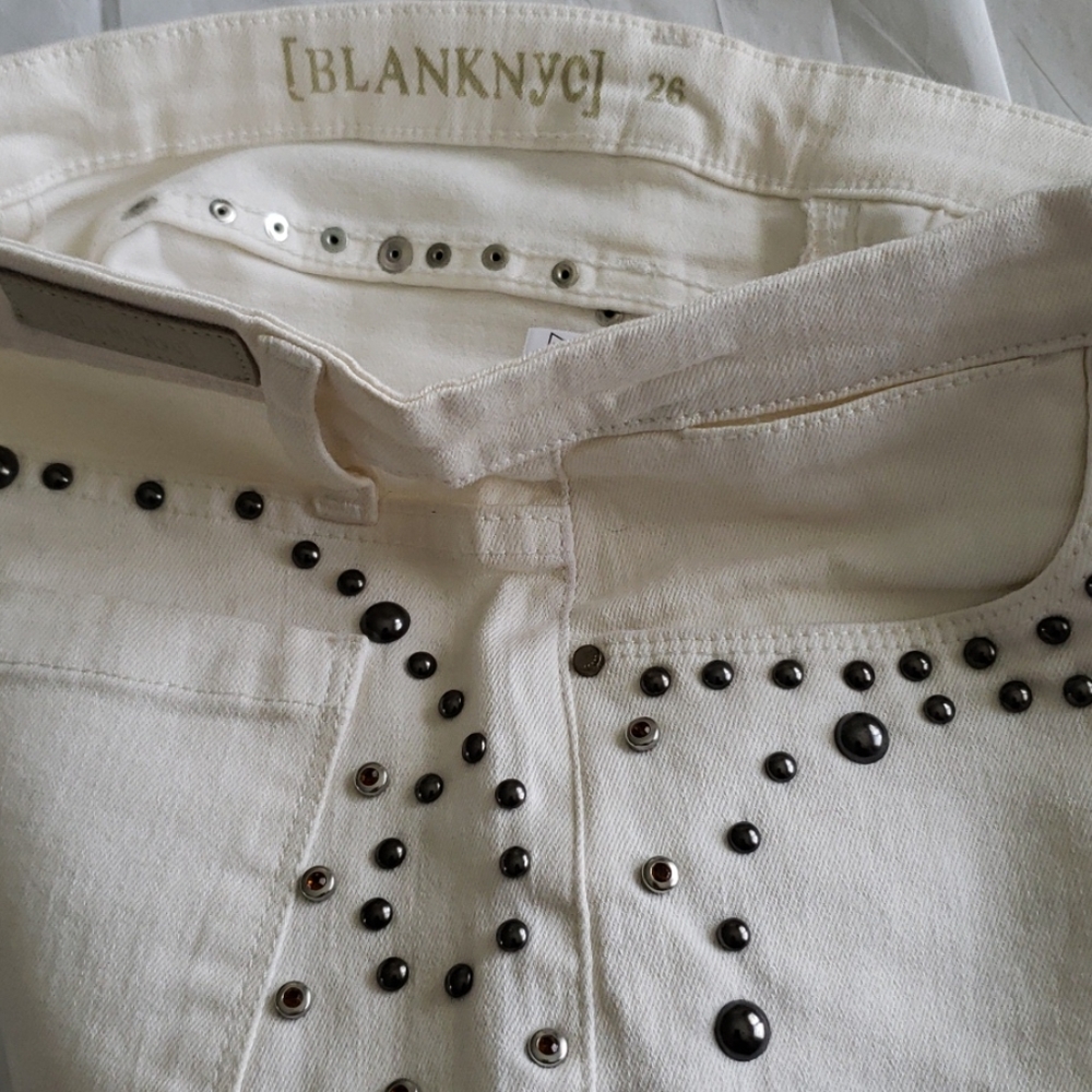 Blank NYC The Intro Jewel/Stud Capri Jeans NEW πHPπ - Picture 6 of 17